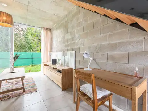 Casa 3 ambientes con 2 baños