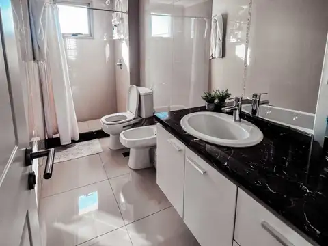 Departamento en Alquiler de 3 dormitorios