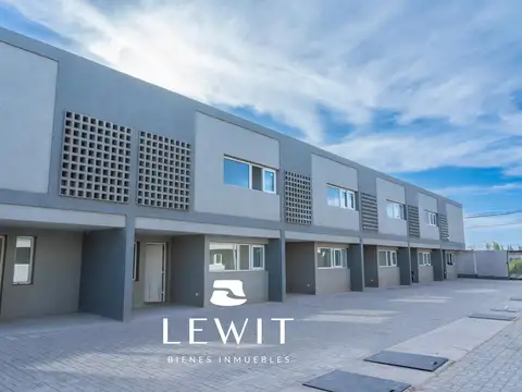 Depto Tipo Casa en Venta de 3 ambientes