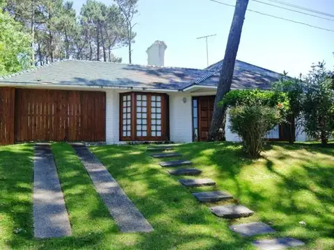 Alquiler temporario de casa de 3 dormitorios - Lugano