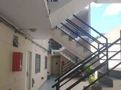 Garcia Silva 300, Piso 1