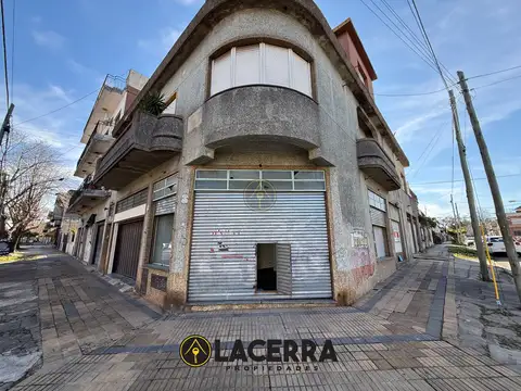 Local en zona comercial— Libertad al 6600. NUEVO VALOR!
