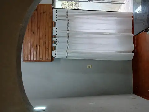 Depto Tipo Casa en Alquiler de 2 dormitorios