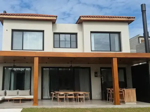 Casa en Alquiler Temporal en Beccar, USD 12.000