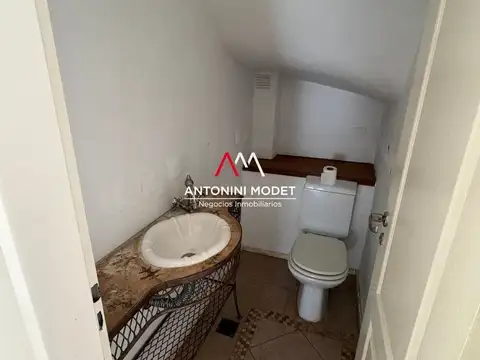 Casa en Alquiler al Oeste