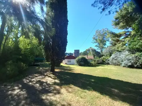Gran Quinta en Barrio Los Pinos - Lote 6200 m2