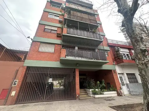 LUMINOSO 3 AMB + DEP CON COCHERA - EXCELENTE OPORTUNIDAD