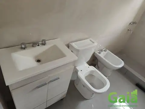 CASA EN VENTA EN LAS HUELLAS - A ESTRENAR