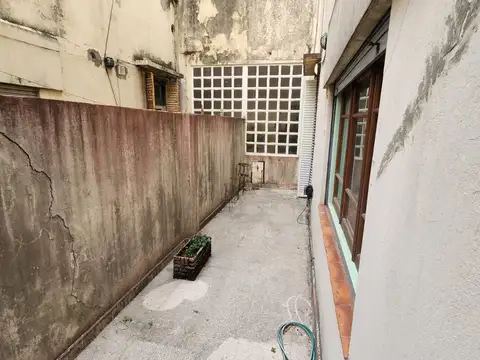 Depto Tipo Casa 2 ambientes con 1 baño