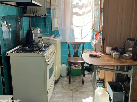 Casa 10 ambientes con 4 baños