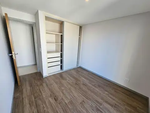 Departamento en Alquiler con 1 cocheras