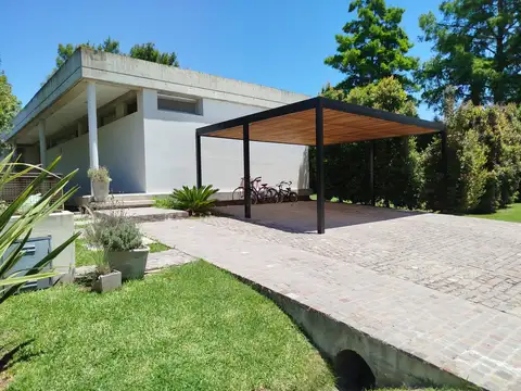 Casa en Alquiler de 3 dormitorios