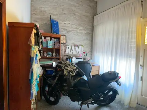 Casa en Venta en Jose Leon Suarez, USD 169.000