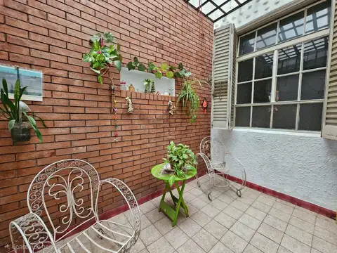 Depto Tipo Casa en Alquiler en Parque Rivadavia, $ 1.100.000