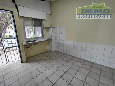 Departamento en Alquiler en Grand Bourg, $ 300.000