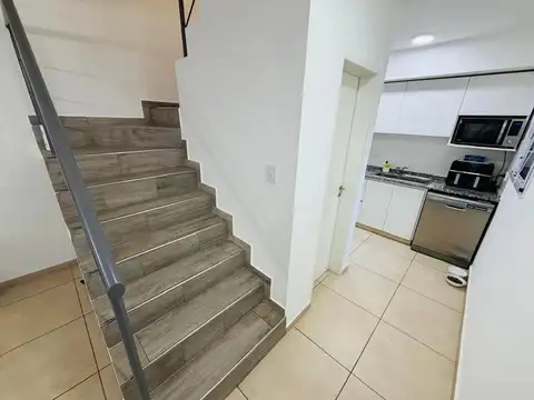 Depto Tipo Casa en Venta 5 años