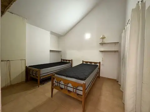 Depto Tipo Casa 4 ambientes con 2 baños