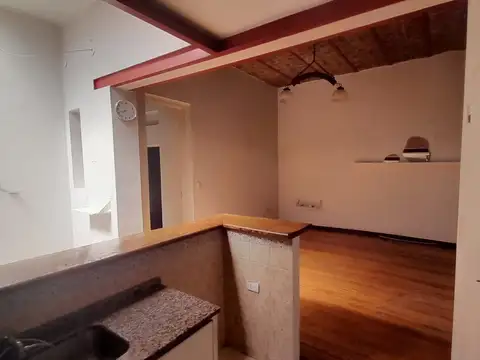 Depto Tipo Casa 3 ambientes con 1 baño