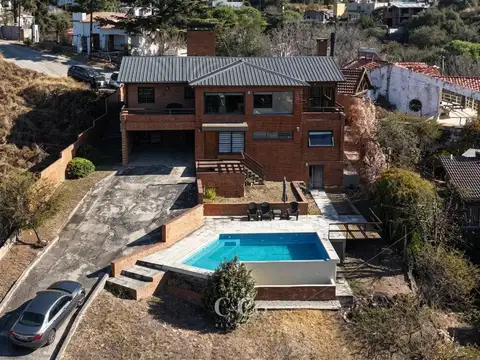 Casa en Venta en Villa Del Lago, USD 275.000