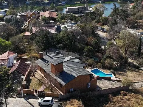 Casa en Venta en Villa Del Lago, USD 275.000