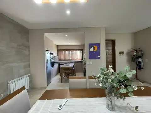 Casa 4 ambientes con 3 baños