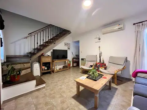 Casa en Venta en Alto Alberdi, USD 106.000