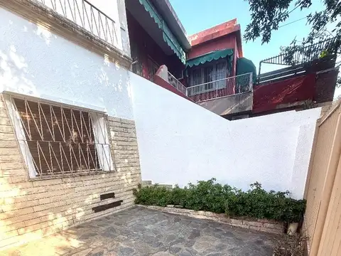 Depto Tipo Casa en Venta de 2 ambientes