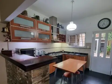 Depto Tipo Casa en Venta con 1 cocheras