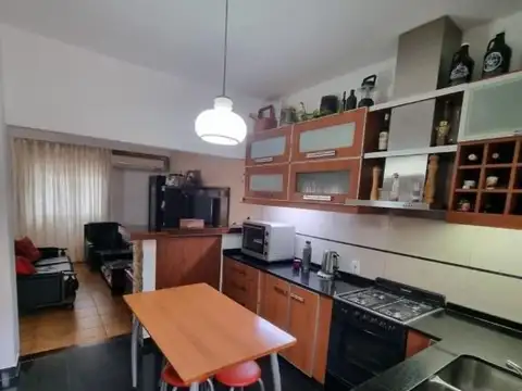 Depto Tipo Casa 4 ambientes con 1 baño