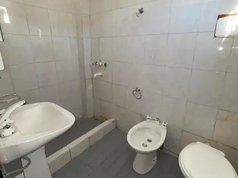 casa tipo duplex disponible en alquiler