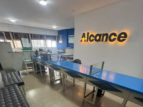 Oficina 4 ambientes con 2 baños