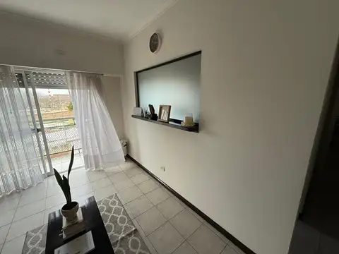 DPTO 3 AMB. BERAZATEGUI CENTRO 2 CUADRAS DLA ESTAC