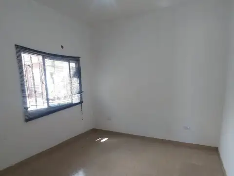 Departamento en Alquiler en Ituzaingo Norte, $ 500.000