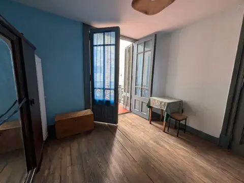 Depto Tipo Casa 10 ambientes con 1 baño