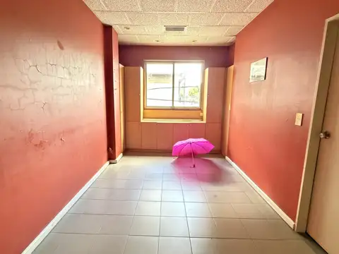 IMPORTANTE ESQUINA EN SAN MARTIN PARA EMPRESA OFICINAS O VARIOS RUBROS