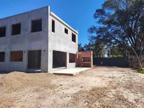 Depto Tipo Casa en Venta de 4 ambientes