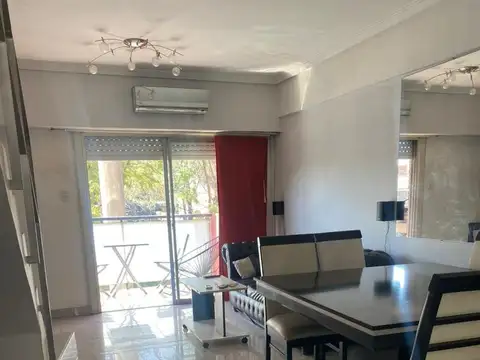 Casa en Alquiler en Luis Guillon, $ 800.000