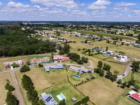 terreno central en  venta en la elina comarcas de lujan UF 230