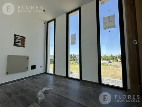 Flores Prop. ALQUILA ANUALMENTE Casa en La Diligencia - Pilara - Pilar