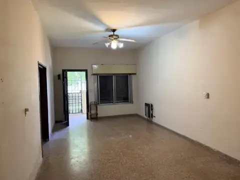 Casa De 3 Amb En Planta Baja Con Patio