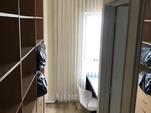 Departamento 6 ambientes con 2 baños