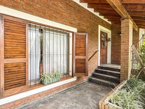 Casa en Venta en Exaltación de la Cruz, USD 270.000