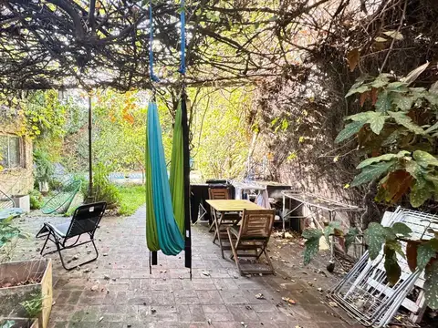 Casa 6 ambientes con 4 baños