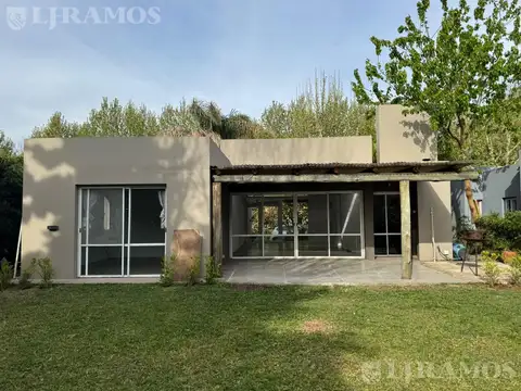 Casa en Alquiler de 3 dormitorios