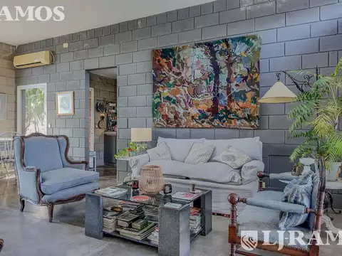 Casa en Alquiler en El Atardecer, USD 2.200