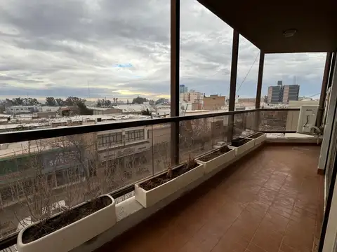 Departamento en Venta de 5 ambientes