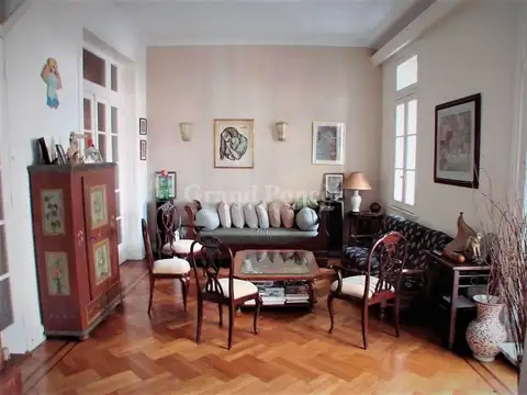 Depto Tipo Casa 8 ambientes con 3 baños