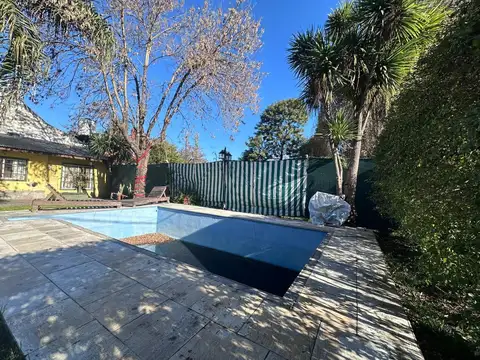 Casa en Venta con 1 cochera