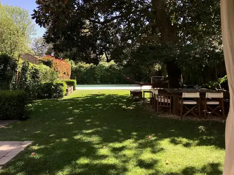 Alquiler de Verano - Casa con Jardin Pileta Parrilla y Galeria para disfrutar
