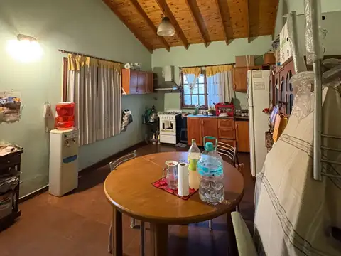 Venta ideal para dos familia, ingreso independiente